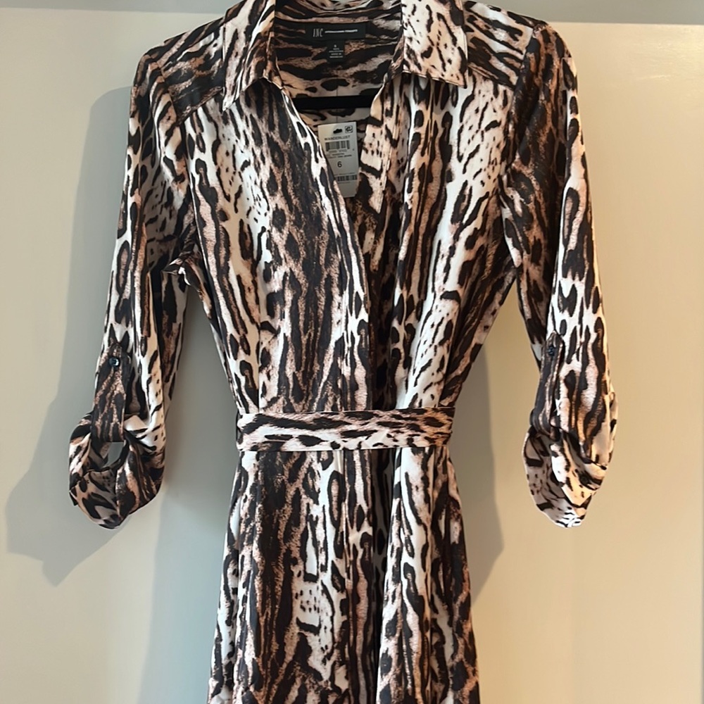 Animal print I.N.C button with tie waist dress.